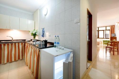 Estudio 2 Camas individuales del hotel Faycan. Foto 1