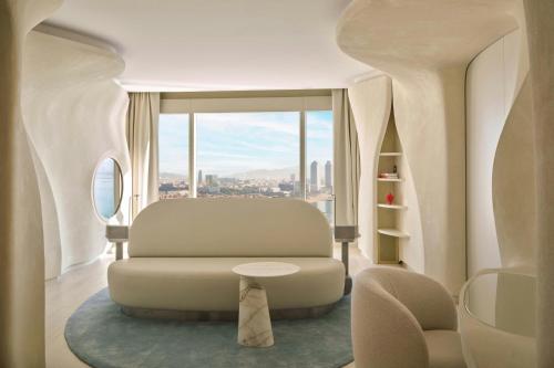 Onada King Suite with Seafront View and Terrace del hotel W Barcelona. Foto 7