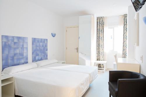 Habitación Doble - 1 o 2 camas del hotel Málaga Eliseos. Foto 4