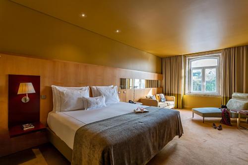 Habitación Doble Superior - 2 camas del hotel Pestana Palacio Do Freixo, Pousada and National Monument - The Leading Hotels Of The World. Foto 1