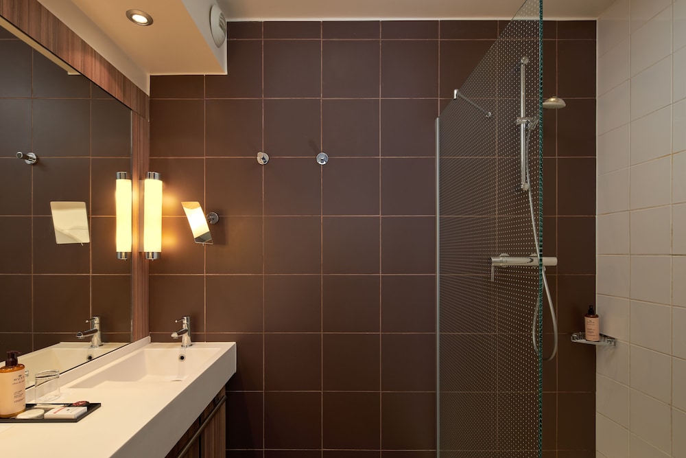 Habitación superior, 1 cama de matrimonio del hotel Les Theatres. Foto 3