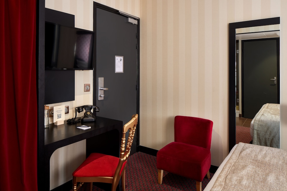 Habitación clásica, 1 cama de matrimonio del hotel Les Theatres. Foto 1