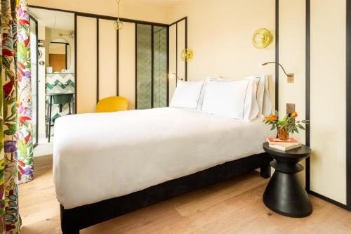 Habitación Doble con terraza del hotel Bonsoir Madame. Foto 7