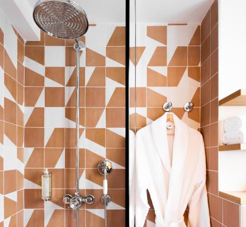 Habitación Doble Superior del hotel Bonsoir Madame. Foto 4