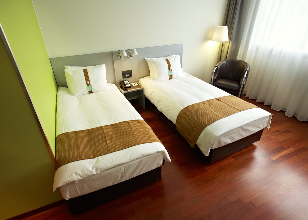 Habitación estándar, 2 camas individuales del hotel Holiday Inn Zurich - Messe, An Ihg