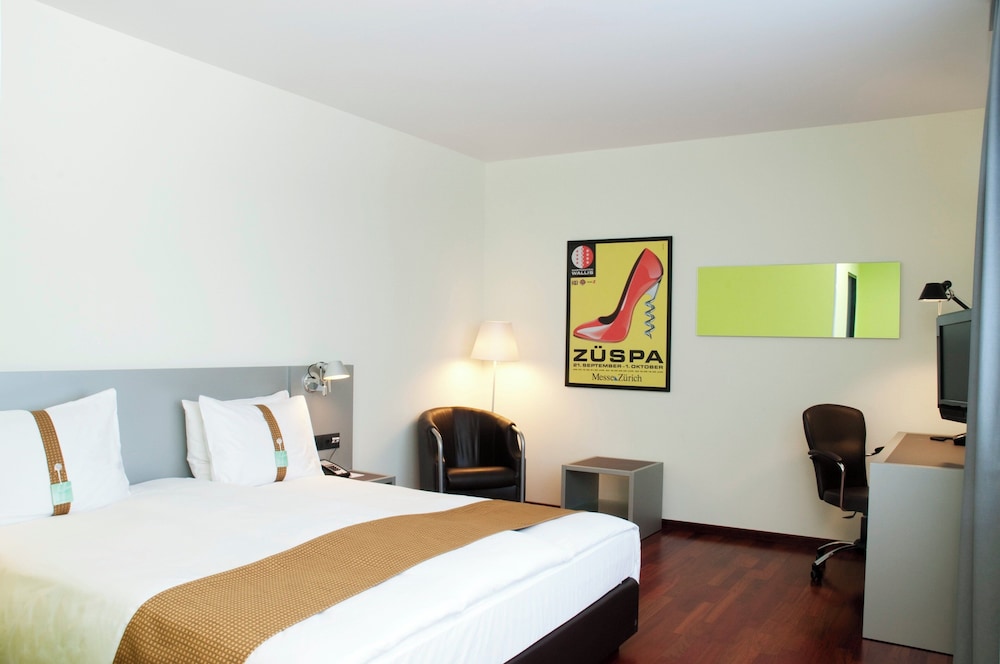 Habitación Premium, 1 cama de matrimonio grande, en esquina del hotel Holiday Inn Zurich - Messe, An Ihg. Foto 1