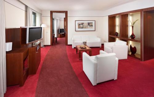 Suite Panorámica The Level con acceso al salón executive del hotel Melia Berlin. Foto 3