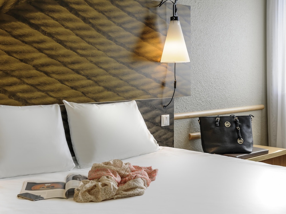 Habitación Confort, 1 cama doble (New Sleep Easy Concept) del hotel Ibis Berlin Mitte. Foto 2