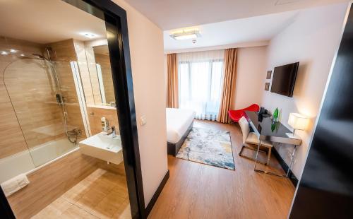 Habitación Doble Superior - 1 o 2 camas del hotel Grand Majestic Prague. Foto 19