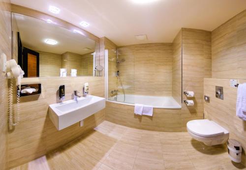 Suite del hotel Grand Majestic Prague. Foto 3