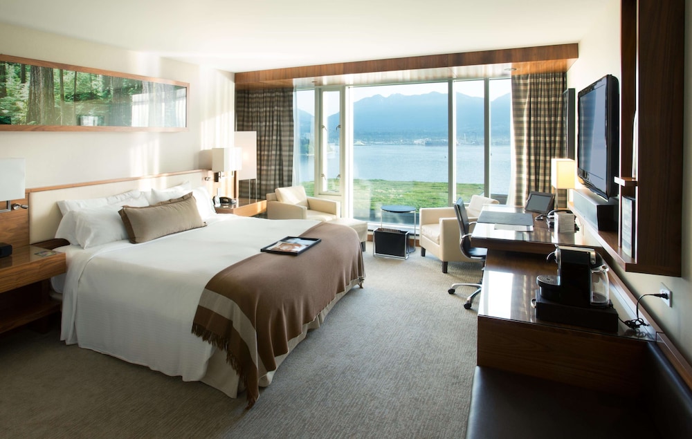 Suite, 1 cama de matrimonio grande con sofá cama, vistas al parque (Fairmont) del hotel Fairmont Pacific Rim. Foto 1