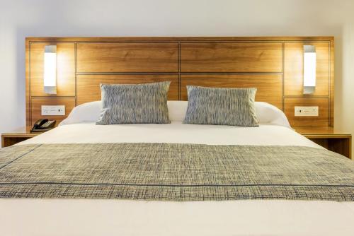 SUITE FAMILIAR SUPERIOR CON VISTAS AL JARDÍN del hotel Riu Emerald Bay