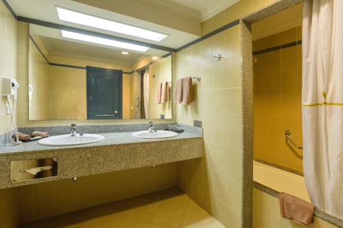 HABITACIÓN DÚPLEX del hotel Riu Emerald Bay