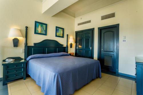 HABITACIÓN DÚPLEX del hotel Riu Emerald Bay. Foto 3