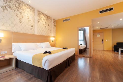 Suite Junior del hotel Gran Bilbao. Foto 2