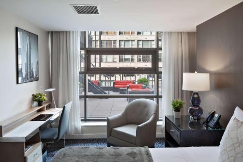 Suite Junior Deluxe - Adaptada para personas con discapacidad del hotel Blue Angel Nyc, Ascend Collection