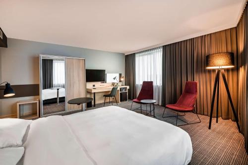 Suite Junior del hotel Park Inn By Radisson Krakow. Foto 7