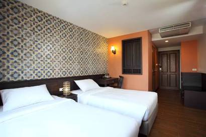 Habitación Premier con 2 camas individuales del hotel Rambuttri Village Inn and Plaza. Foto 15