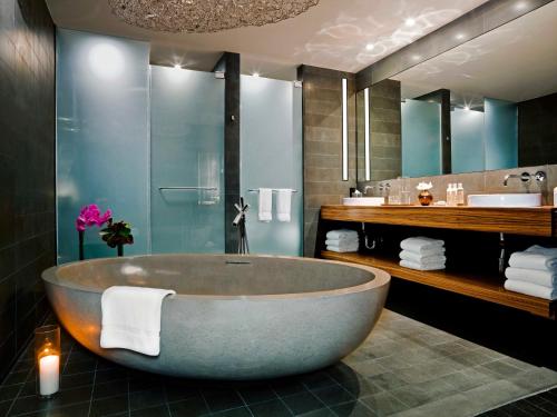 Suite Con Cocina 1 Cama king Sofá Cama incluido del hotel Sixty Les