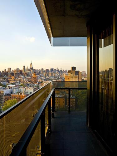 Terraza Empire del hotel Sixty Les. Foto 4