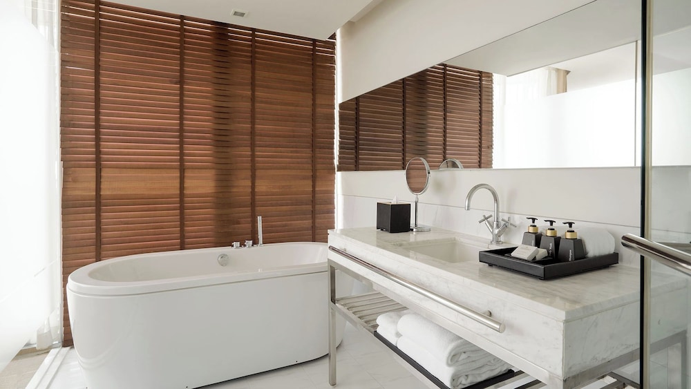 Two Bedroom Suite (with 1 king, 2 single bed) del hotel Jc Kevin Sathorn Bangkok. Foto 8