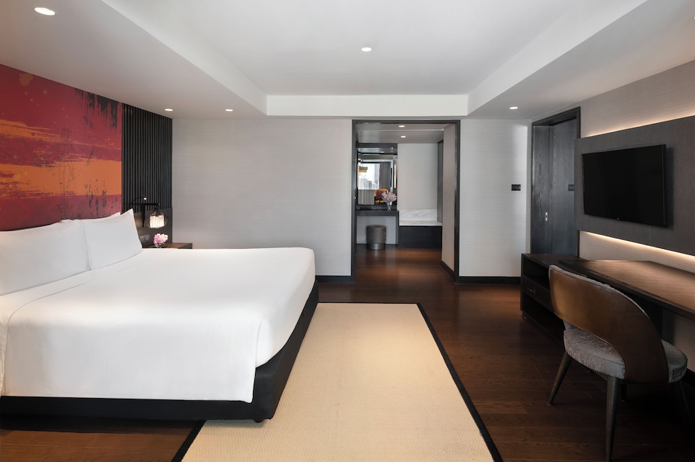 Suite con cama King del hotel Mercure Bangkok Sukhumvit 11. Foto 3