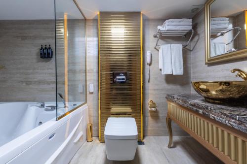 Suite de 2 dormitorios del hotel Wyndham Istanbul Old City