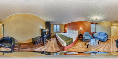 Suite con cama extragrande - No fumadores del hotel Quality Inn JFK Airport Rockaway Blvd