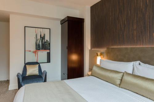 Habitación con cama extragrande. del hotel Marriott Vacation Club®, New York City. Foto 1