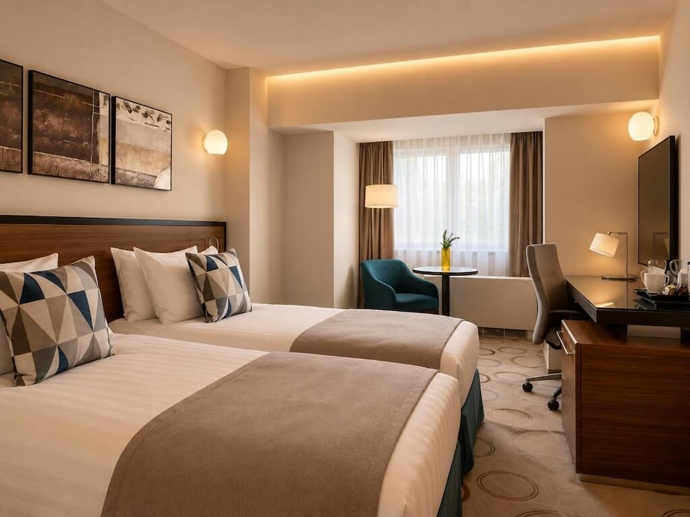 Habitación estándar con 2 camas individuales del hotel Bucharest Unirii Square - Handritten Collection. Foto 5