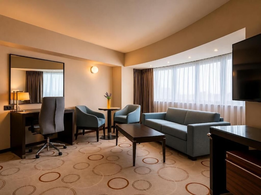 Suite Ejecutiva con 1 Cama King del hotel Bucharest Unirii Square - Handritten Collection. Foto 2