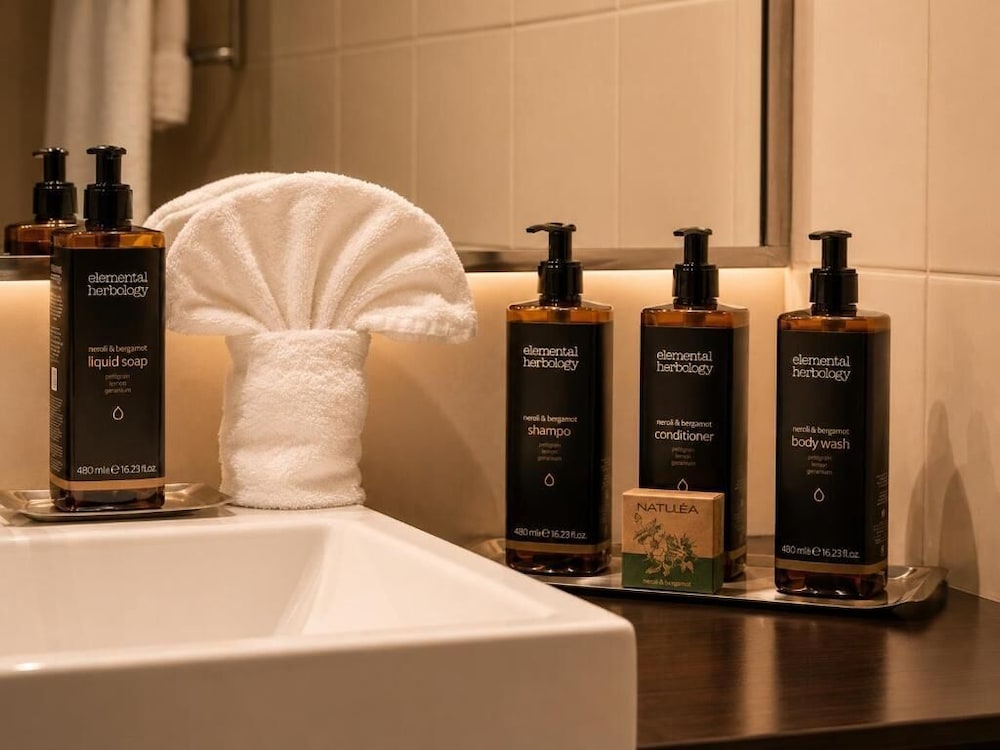 Suite Ejecutiva con 1 Cama King del hotel Bucharest Unirii Square - Handritten Collection. Foto 9