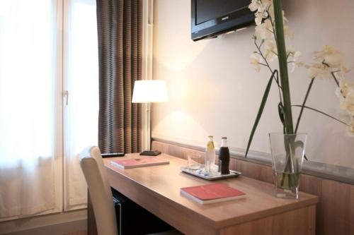 Habitación Doble Superior del hotel Apollinaire. Foto 4