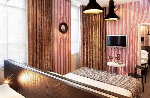 Habitación Doble Superior del hotel Sejour BeauBourg. Foto 5