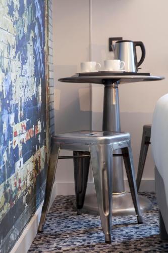 Habitación Doble Superior del hotel Sejour BeauBourg. Foto 32