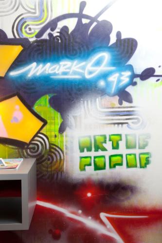 Habitación Doble Deluxe del hotel Sejour BeauBourg. Foto 4