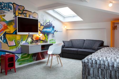 Habitación Doble Deluxe del hotel Sejour BeauBourg. Foto 5