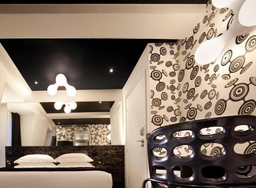 Habitación Doble Clásica del hotel Sejour BeauBourg. Foto 2