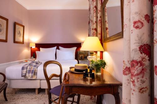 Habitación Doble Clásica del hotel Le Saint-grégoire. Foto 12