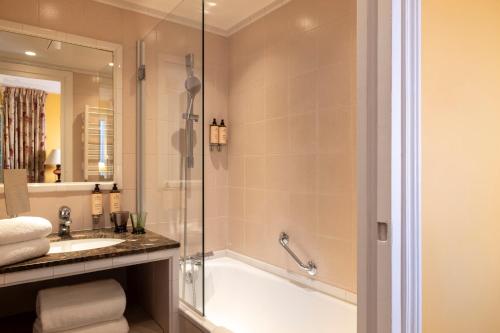 Habitación Doble Clásica del hotel Le Saint-grégoire. Foto 18