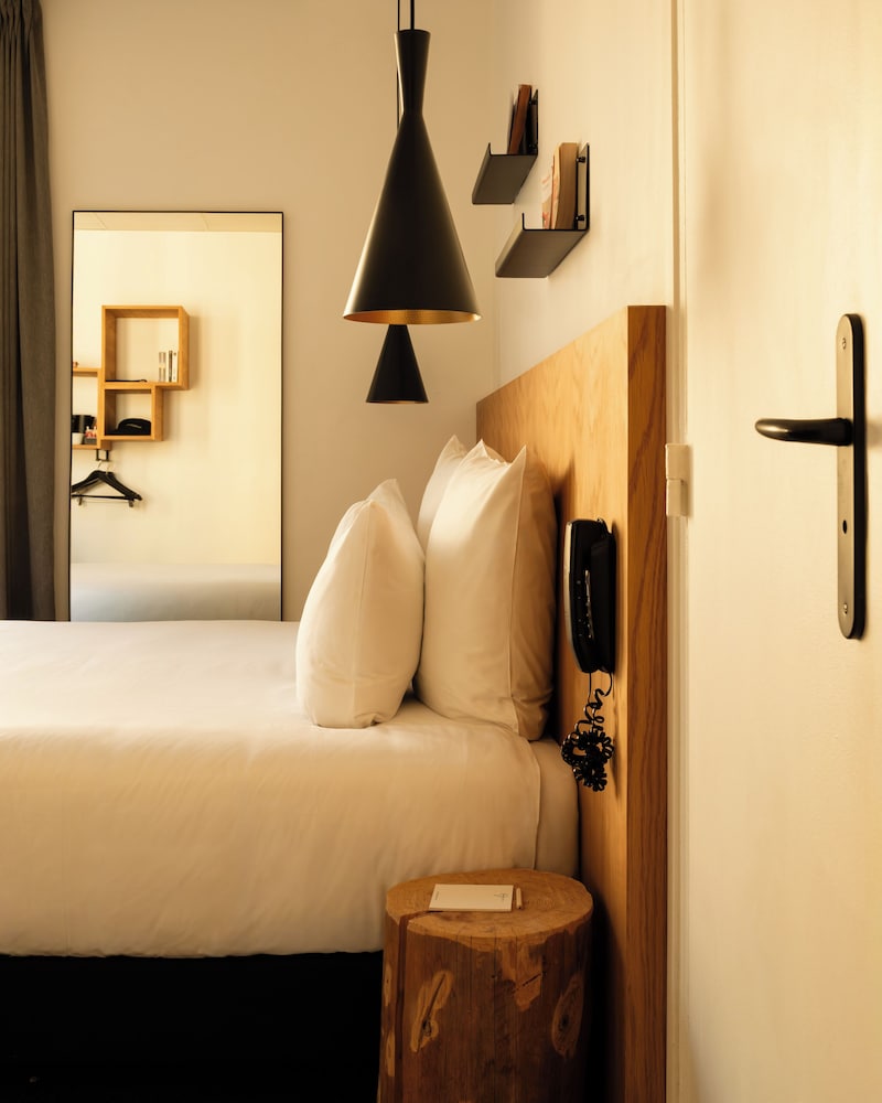 Habitación doble superior, 1 cama doble del hotel 9hotel Bastille - Lyon. Foto 2