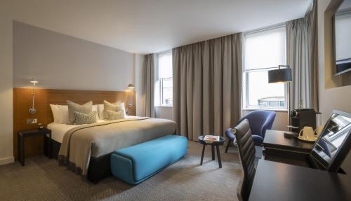 Habitación Superior King del hotel Clayton Hotel London Wall. Foto 2