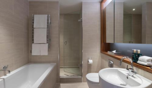 Habitación Deluxe King con balcón del hotel Clayton Hotel London Wall. Foto 5