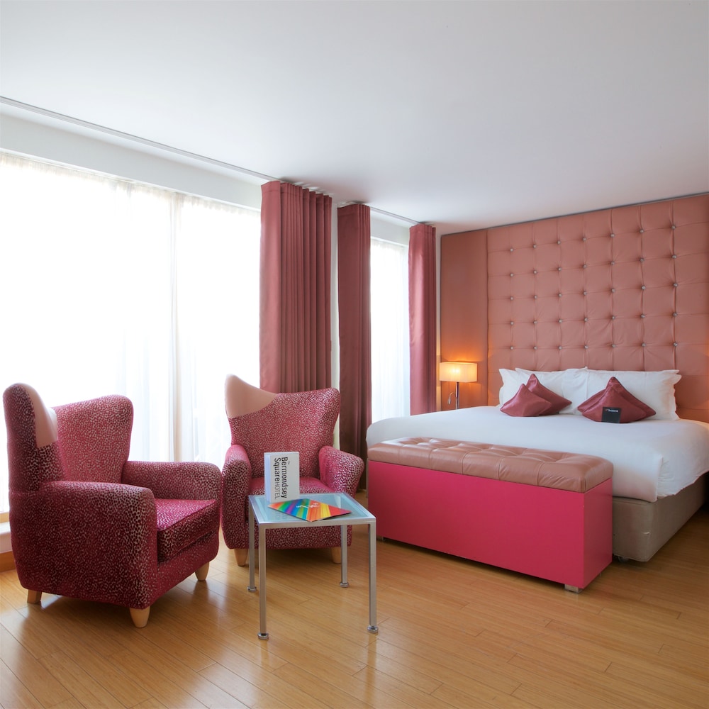 Habitación Premium doble, 1 cama de matrimonio grande, balcón, vistas a la ciudad del hotel The Bermondsey Square