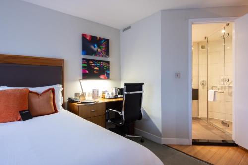 Habitación Doble Club Deluxe del hotel The Bermondsey Square. Foto 12
