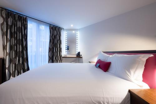 Habitación Doble con Terraza del hotel The Bermondsey Square. Foto 5