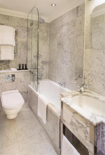 Habitación Clásica con cama grande del hotel The Stafford London