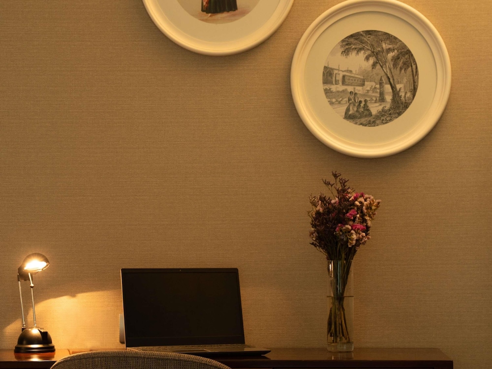 Habitación Classic con una cama King size del hotel Manto Lima – Mgallery. Foto 9