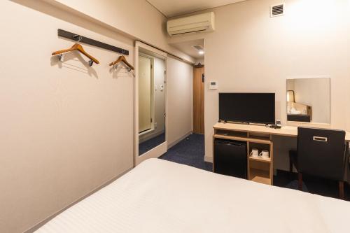 Habitación Doble Estándar - Fumadores del hotel Sotetsu Fresa Inn Tokyo Toyocho. Foto 1