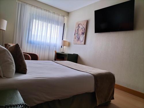 Habitación Doble del hotel Naval Sestao. Foto 1